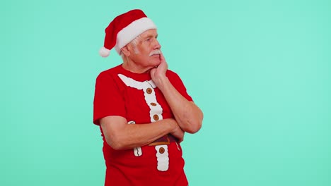 Senior-Weihnachtsgroßvater-Schreit,-Feiert-Erfolg,-Sieg,-Zielerreichung,-Neujahr