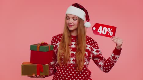 Frau-Im-Weihnachtspullover-Mit-Geschenkbox-Und-40-Prozent-Rabatt-Auf-Inschriften,-Banner,-Textnotiz
