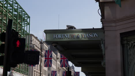 Kaufhaus-Fortnum-&amp;-Mason-In-Piccadilly,-St