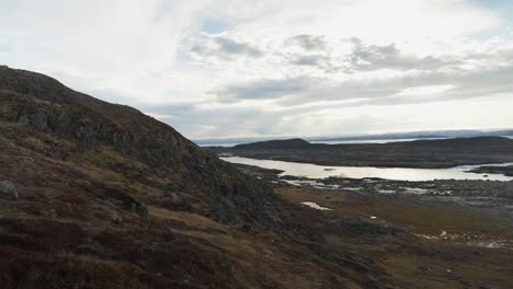 Hillside-tundra-beside-the-ocean