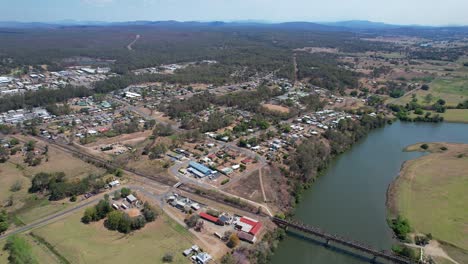 Macleay-River-Eisenbahnbrücke-In-Der-Stadt-Kempsey,-New-South-Wales,-Australien