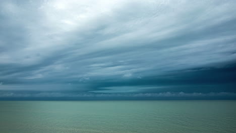 Stormy-sky-timelapse-over-the-sea