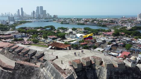 Aerial-Circling-Over-The-Old-City-Fortress-Of-Cartagena,-Colombia-On-San-Lazaro-Hill