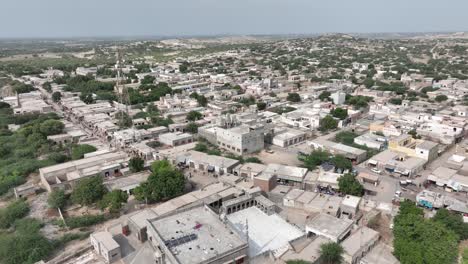 Vista-Aérea-De-Una-Aldea-Densamente-Estructurada-Cerca-De-Mirpur-Khas,-Sindh,-Pakistán