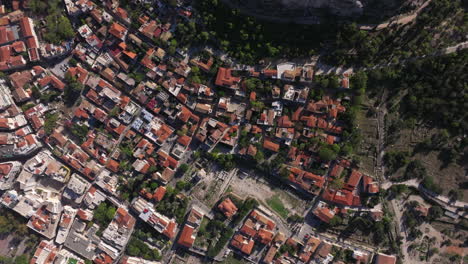 Top-down-aerial-shot-over-old-town-Athens-and-the-Acropolis