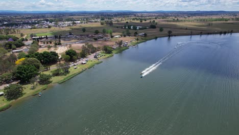 Speeding-Boats-On-Clarence-River-Competing-In-Race-Event-In-Grafton,-NSW,-Australia