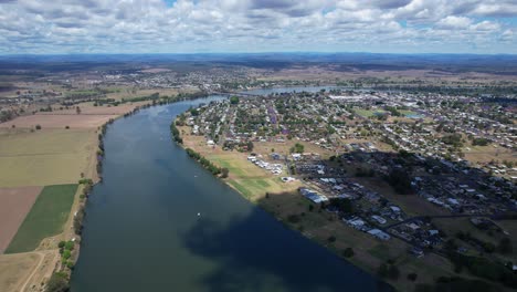 Panorama-Of-Clarence-River-And-Grafton-In-Spring