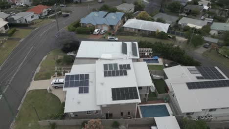 Aerial-view-of-tidy-NSW-home-with-solar-panels-on-roof,-Australia