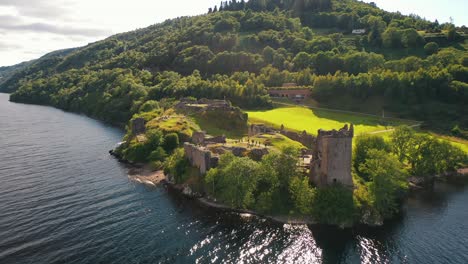 Aerial-Shot-of-Urquhart-Castle-on-Loch-Ness,-Scottish-Loch-in-the-Scottish-Highlands,-Scotland