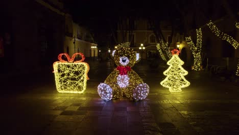 Aufnahmen-Der-Weihnachtsbeleuchtung-Und-Dekorationen-Auf-Den-Straßen-Und-Parks