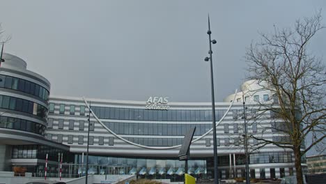 Tilt-up-of-large-AFAS-building-to-a-blue-sky