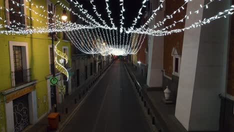 Aerial-footage-of-the-Christmas-lights-and-decorations-in-the-streets-of-Puebla-City