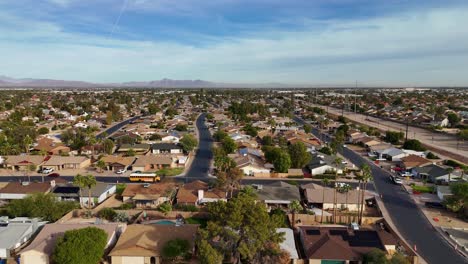 Drone-Ascending-Over-Suburbs-in-Mesa,-Arizona