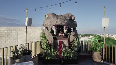 Cinematic-drone-clip-of-a-snake-like-bar-in-a-roof-garden-of-a-luxurious-hotel-on-top-of-a-skyscraper