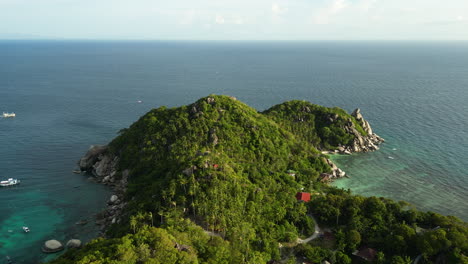 Aerial-view-of-scenic-thailand-travel-destination,-drone-fly-above-natural-peninsula-in-south-of-koh-tao-island