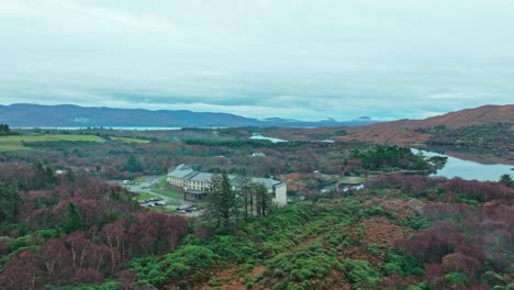 Drone-flyover-hotel-at-Sneem-ring-of-Kerry-Ireland-on-a-cold-autumn-morning