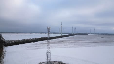 Torre-Celular-Móvil-5g-Teléfono-De-Transmisión-De-Mástil,-Nieve-De-Invierno