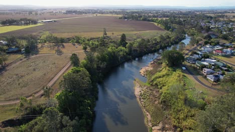 Ländliche-Landschaft-Am-Ufer-Des-Richmond-River-In-Der-Stadt-Lismore,-New-South-Wales,-Australien