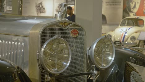 Cartier-vintage-car-for-display-at-museum