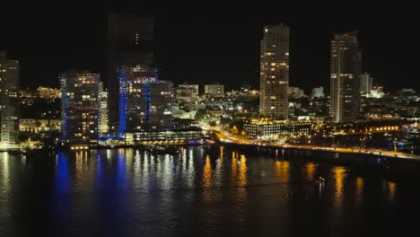 Miami-Beach,-Florida-at-night