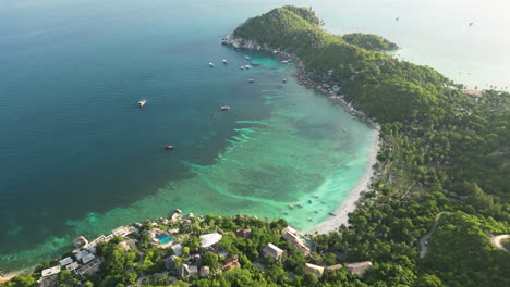 Shark-Bay-Peninsula-in-Koh-Tao,-Thailand,-Aerial