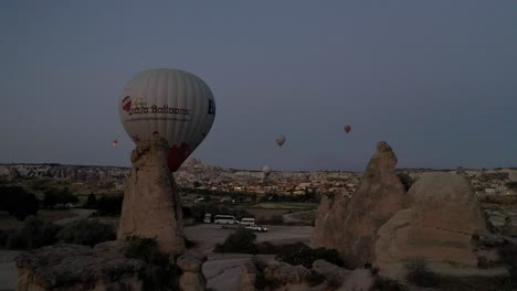 Luftaufnahme-Türkei-In-Kappadokien-Heißluftballon