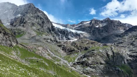 Aerial-pullin-Drone-Shot-of-Fellaria's-Glacier---Valmalenco---Sondrio