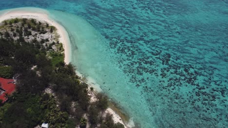 Drone-shot-of-shorelines-at-Managaha-Island