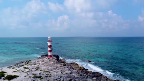 Stunning-view-of-Vintage-Lighthouse-on-Caribbean-sea-coast-in-Punta-Cancun,-Mexico