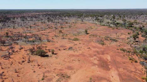 Drohne-Im-Abstieg-Im-Sehr-Abgelegenen-Australischen-Outback