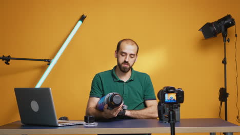 Vlogger-holding-video-light