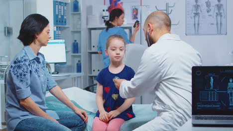 Little-girl-having-medical-check-up