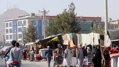 Bazaar-in-the-city-of-Kabul