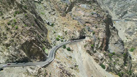 La-Maravilla-Del-Túnel-De-Carretera-Kabul-jalalabad
