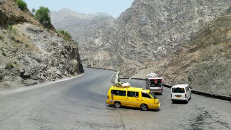 La-Belleza-De-La-Carretera-Jalalabad-kabul-En-Mahipar