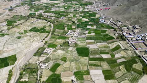 Luftaufnahmen-Des-Dorfes-Paktia