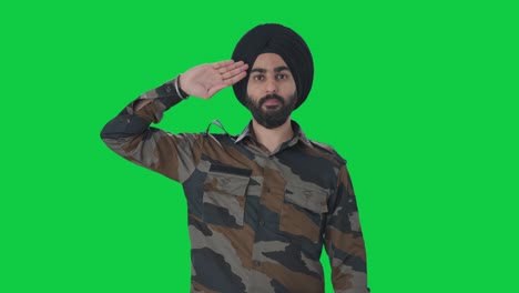 Hombre-Confiado-Del-Ejército-Indio-Sij-Saludando-A-La-Pantalla-Verde-De-La-Bandera-India