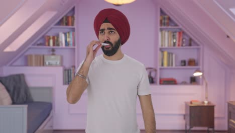 Kranker-Sikh-Indianer-Benutzt-Thermometer,-Um-Fieber-Zu-überprüfen