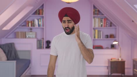 Hombre-Indio-Sikh-Enfermo-Que-Sufre-De-Dolor-De-Muelas