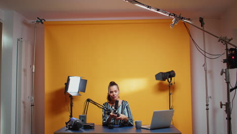 Professional-studio-set-of-video-blogger