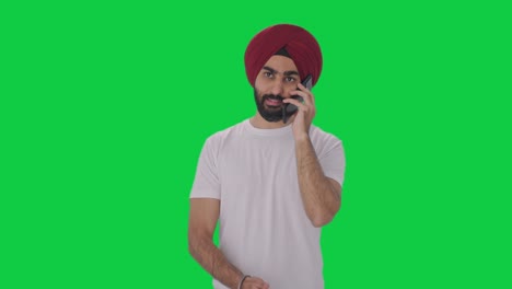Hombre-Indio-Enojado-Gritando-En-La-Pantalla-Verde-Del-Teléfono