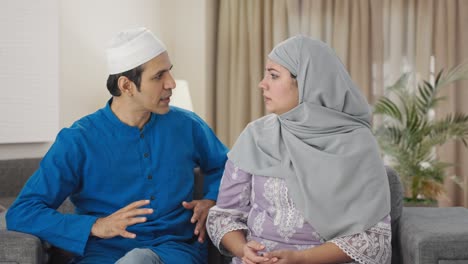 Angry-Muslim-couple-shouting-and-fighting