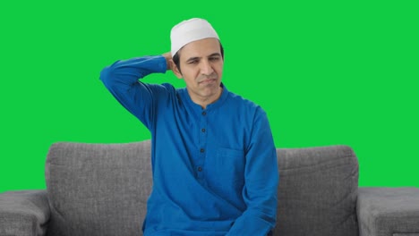 Hombre-Musulmán-Confundido-Pensando-En-Algo-Pantalla-Verde