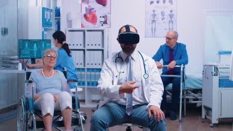 Doctor-wearing-VR-headset,-diagnosing-senior-woman-problems
