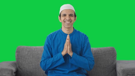 Happy-Muslim-man-doing-Namaste-Green-screen