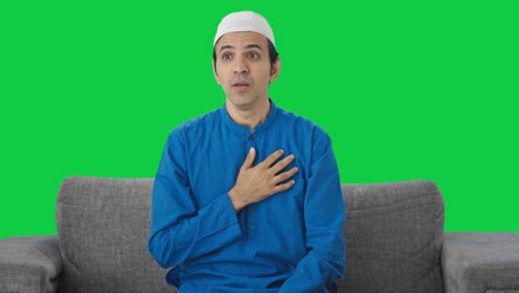 Kranker-Muslimischer-Mann-Leidet-An-Erkältung-Und-Husten,-Grüner-Bildschirm
