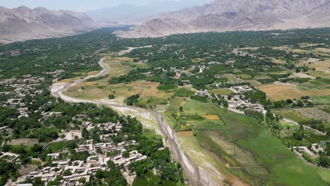 Provinz-Kapisa,-Afghanistan-–-Grüne-Felder-Und-Naturlandschaft