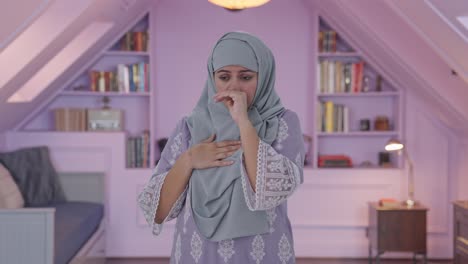 Kranke-Muslimische-Frau,-Die-An-Fieber-Leidet