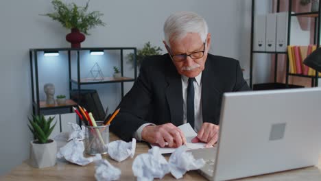 Tired-senior-business-man-use-laptop,-having-nervous-breakdown-at-work,-migaine,-headache-problems