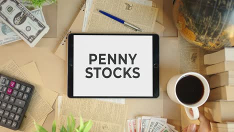 Penny-Stocks-Werden-Auf-Dem-Bildschirm-Eines-Finanz-Tablets-Angezeigt